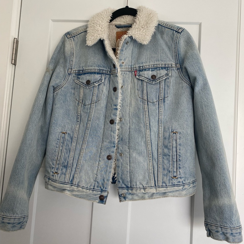 Levi’s fleece lined jean jacket, NWT